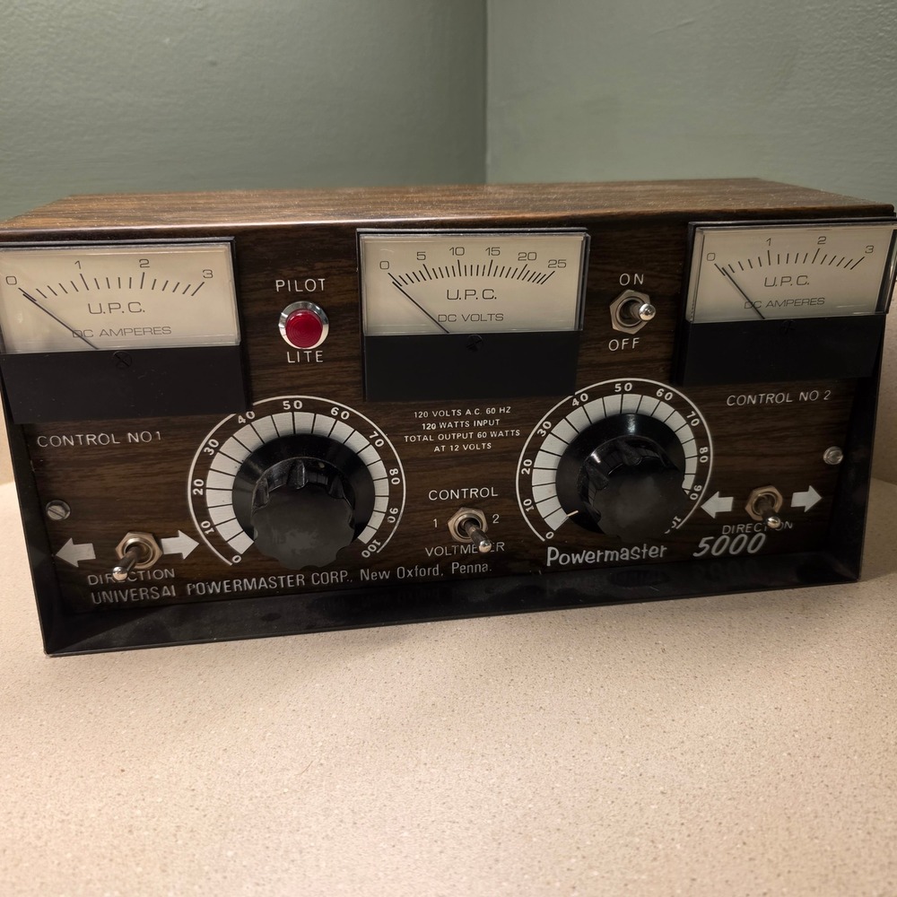 Universal Powermaster 5000 Model Train Controller Transformer Wood Grain WORKS